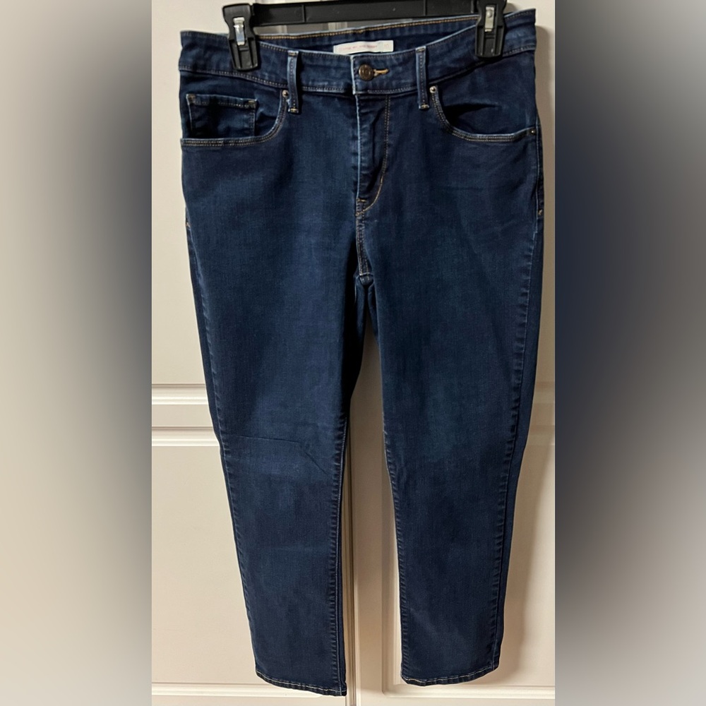 Classic Midrise Skinny Levi’s. Dark Blue Denim Jeans